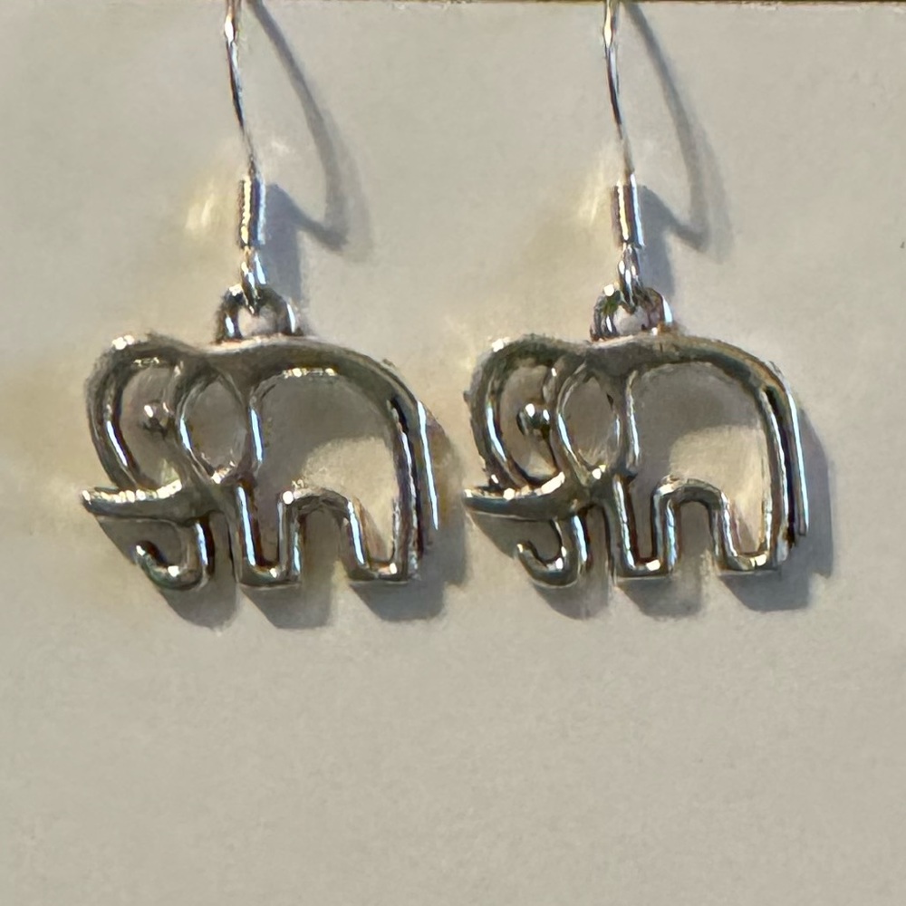 Silver Elephant Earrings (Perfect for Delta Sigma Theta)